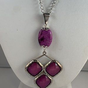 Silver Tone Trace Chain Necklace With Purple Crystals (NA9)